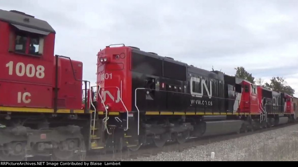 CN SD75IACC in tow